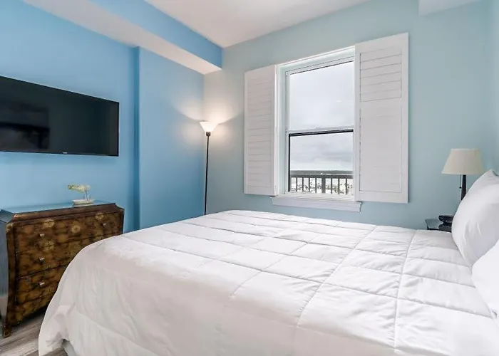 Apartment Island Royale 1004 By Youngs Suncoast