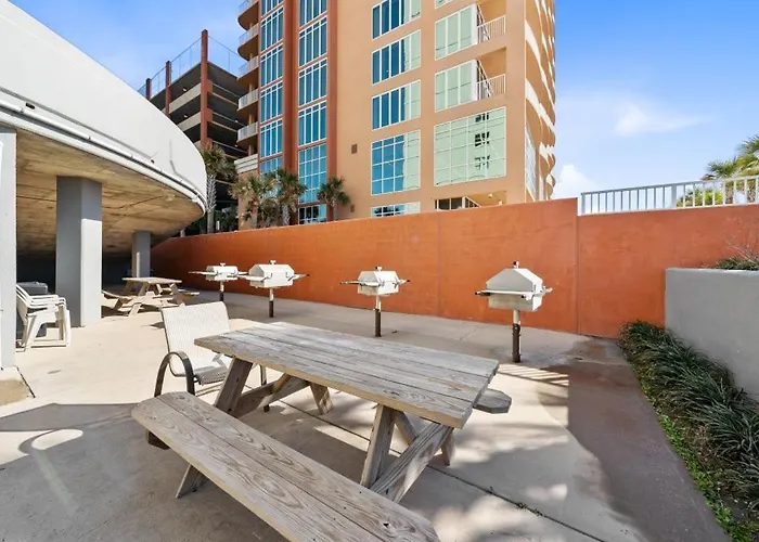 Island Royale 1004 By Youngs Suncoast *